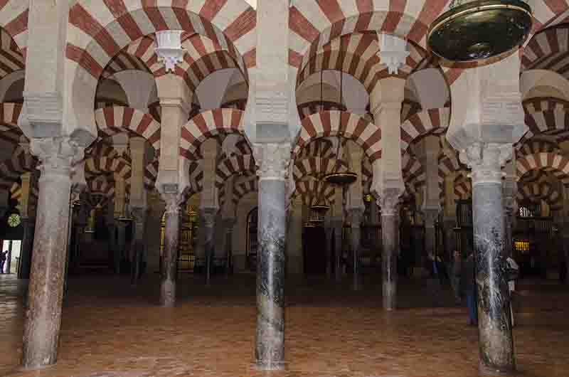 Córdoba 034 - Mezquita Catedral - interior.jpg